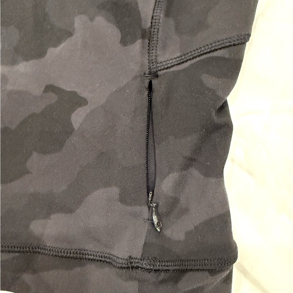 Lululemon Its Rulu Run Cropped Half Zip in Heritage 365 Camo Deep Coal Multi Sz2 - Picture 9 of 11
